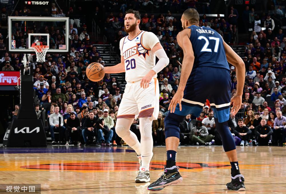 然而在中场 然而在中场