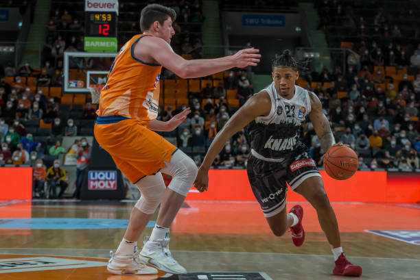 的高压战术 的高压战术