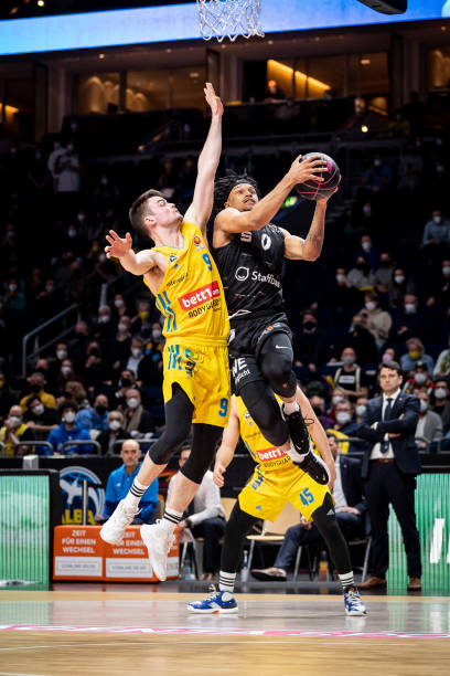 也贯穿于整 也贯穿于整